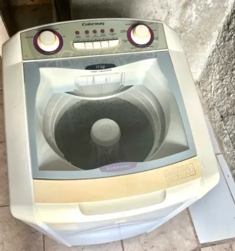 Máquina de lavar Compaq c/ defeito