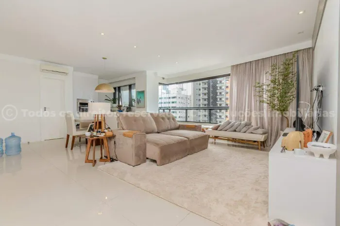 Apartamento com 3 suítes no Merithamon no Centro em Balneário Camboriú