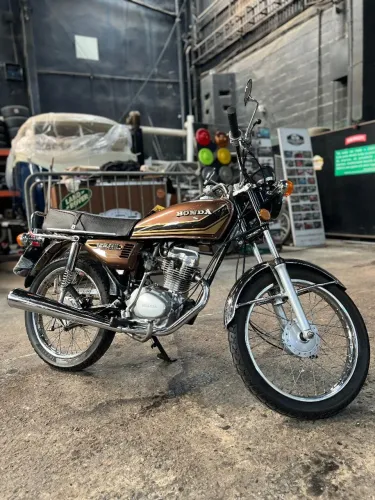 Honda CG ML 125 1982 Placa preta 