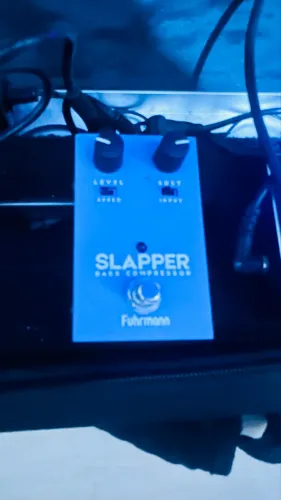 Pedal para contra baixo slapper