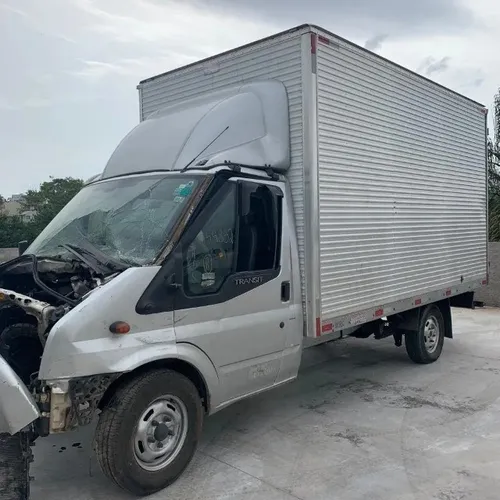 Sucata De Ford Transit 2.4 Baú Pra Retirar Peças