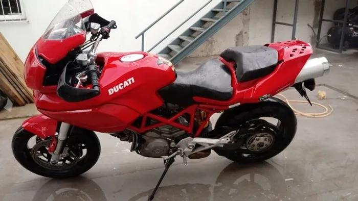 Sucata de moto para retirada de peças Ducati Multistrada 1100 2007