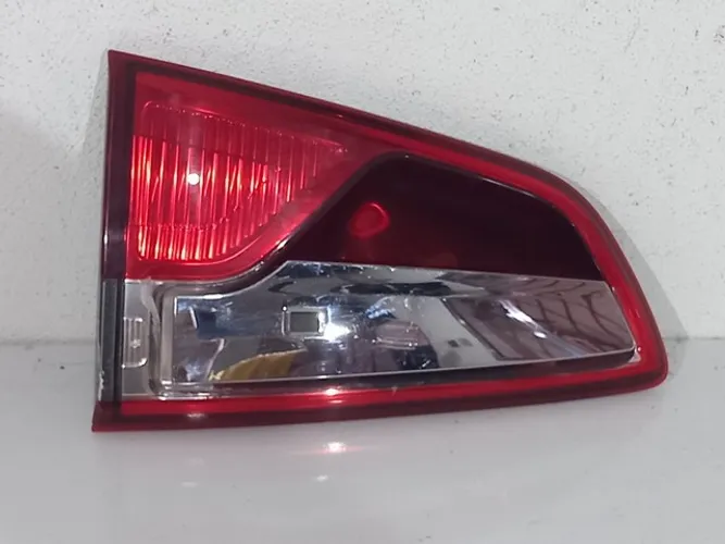 Lanterna Traseira Ecosport Tampa Porta Mala Direita (COM DETALHE)