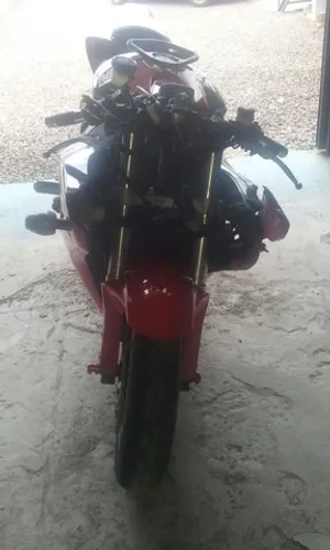 Sucata de moto para retirada de peças CBR 1000rr 2006 Repsol