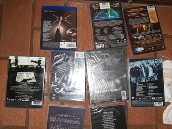 Promoção !!!!!kit  Dvds e bluray metallica coleção !!!!!(vendo avulso)