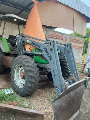 Trator Agrale BX 6150 ano 2004