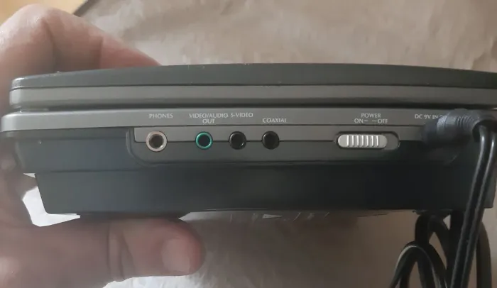 Reprodutor DVD E CD PORTATIL