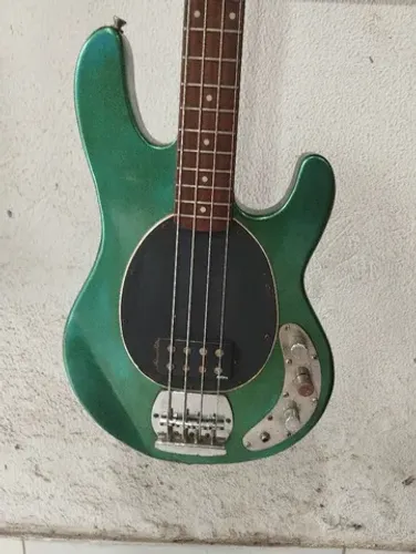 Baixo Giannini 4 cordas ativo (GIB-440)