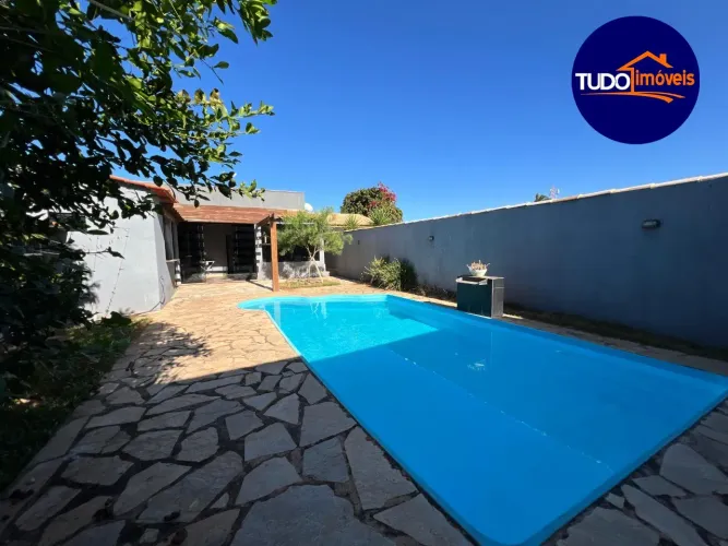 TUDO IMÓVEIS - CASA 3 QUARTOS COM PISCINA, SUITE, CLOSET, CHURRASQUEIRA, LOTE 500m TROCA P
