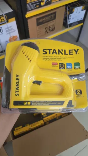 Grampeador e Pinador elétrico Stanley novo