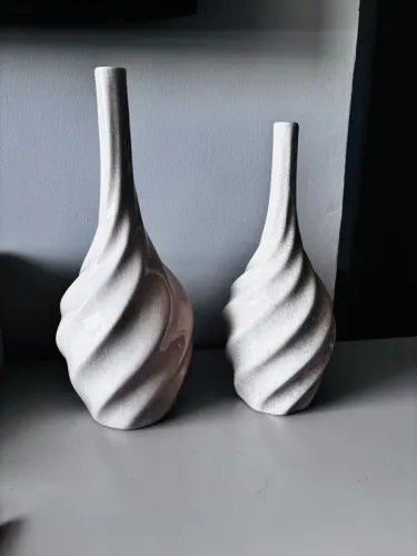 Vasos Decorativos com Design Espiralado