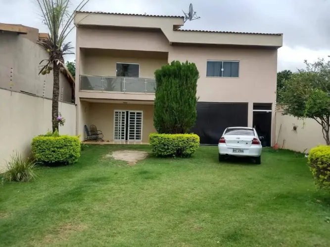 Sobrado à venda, 3 quartos, 1 suíte, Jardim Santa Emília - Campo Grande/MS