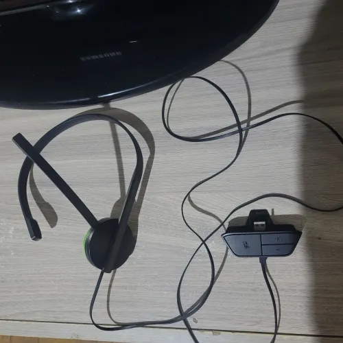 Headset Original Xbox ONE com Controle de Volume