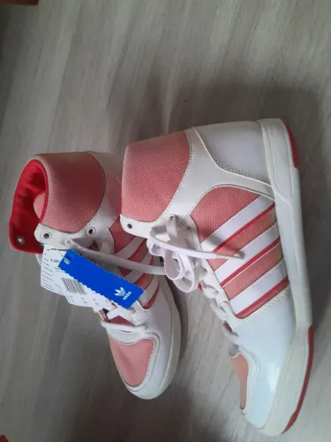 Tênis Adidas Original Feminino - numero 38