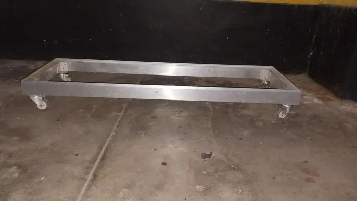 Carrinho de inox