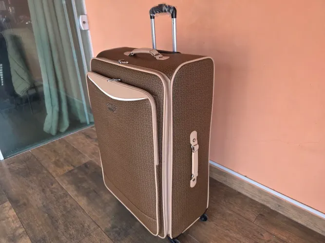 Mala de Viagem Guess Marrom