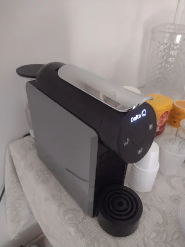 Cafeteira Delta Q somente cápsulas de café 