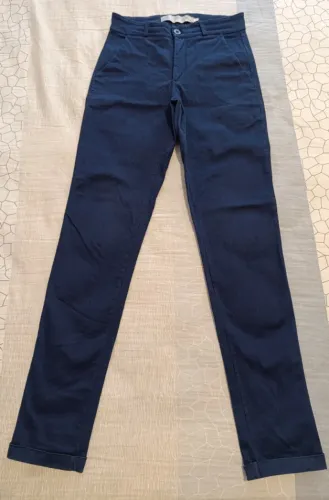 Calça de alfaiataria azul marinho (algodão e elastano)