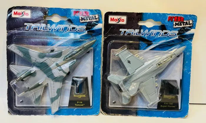 Miniaturas Avião Aviões Metal Caça Guerra Combate Bombardeio Aeronave Jato Maisto