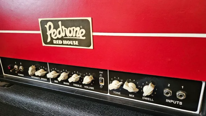 Amplificador Pedrone valvulado 50w