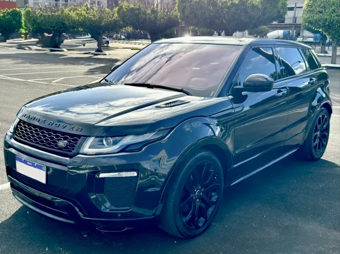 Ranger Rover evoque Dynamic HSE Si4 2017 completa turbo 240cv. IMPECÁVEL