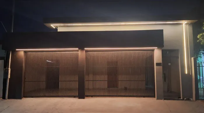 Vende-se belíssima casa com 3/4 no bairro Cristo Rei em Várzea Grande-MT 