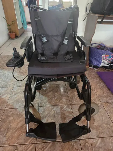 Cadeira de Rodas Motorizada Ortobras