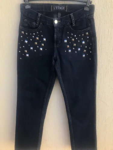Calça Jeans Com Spikes Da Marca Letage (Usado)