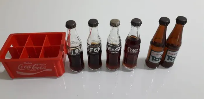 Leiam o anúncio lote miniaturas garrafa de coca cola e guaraná tai coleção