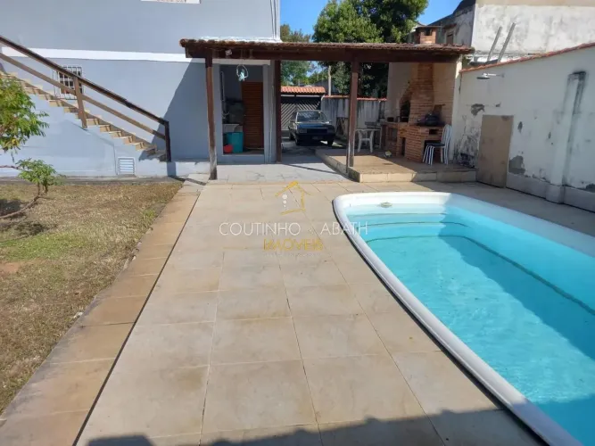 CASA AMPLA COM PISCINA EM PORTO DA ROÇA