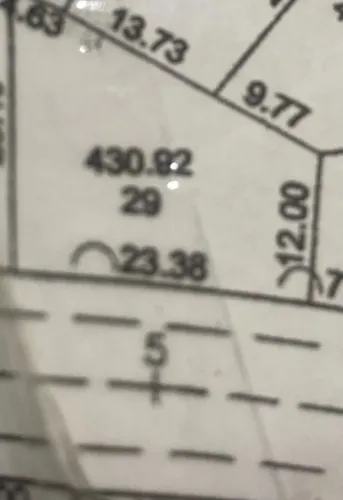 TERRENO COM ÓTIMA OPORTUNIDADE PARA UM BOM NÉGOCIO. ESCRITURA E REGISTRO.