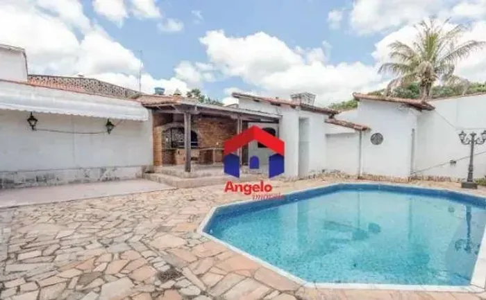 Casa com 4 dormitórios à venda, 211 m² por R$ 1.260.000,00 - Candelária - Belo Horizonte/M