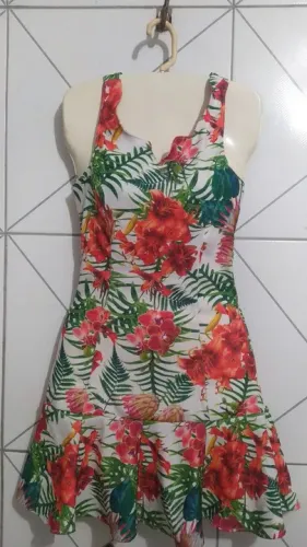 Vestido floral, tamanho P