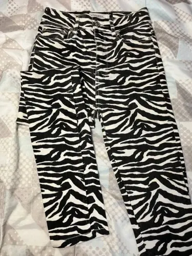 Calça Zara zebrada
