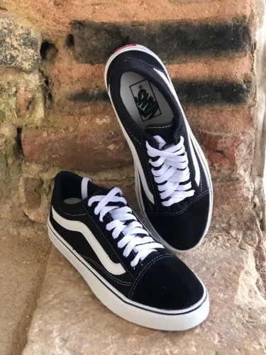 Tênis Vans Old Skool Preto e Branco Diveros modelos ENTREGAMOS