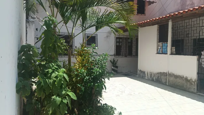 APARTAMENTO, ÓTIMA LOCALIZAÇÃO, COZINHA BANHEIRO, ÓTIMA ÁREA SERVIÇO.