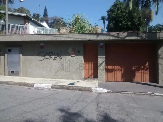 Casa Térrea a Venda no Jardim Floresta Zona Norte com 280 m², 3 quartos, suíte, piscina e