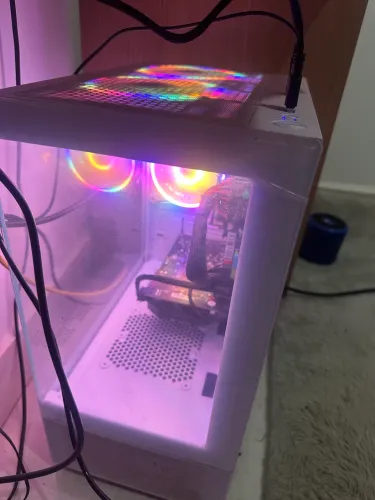 Vendo computador gamer completo i5 16gb RAM, SSD 480gb, placa de vídeo 470 256bits