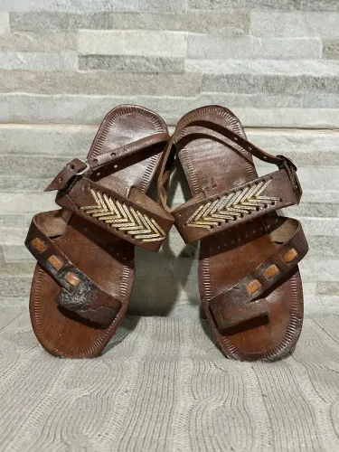Sandália de couro gladiador 7