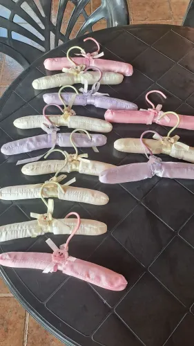 Cabides de Seda para Roupas Delicadas - 10 Peças