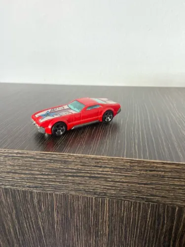 Carrinho Hot Wheels Oldsmobile 442