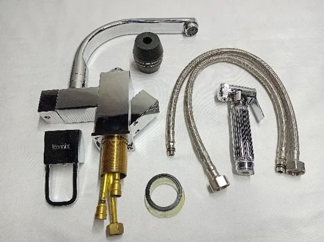 Torneira Retrátil com Misturador Monocomando