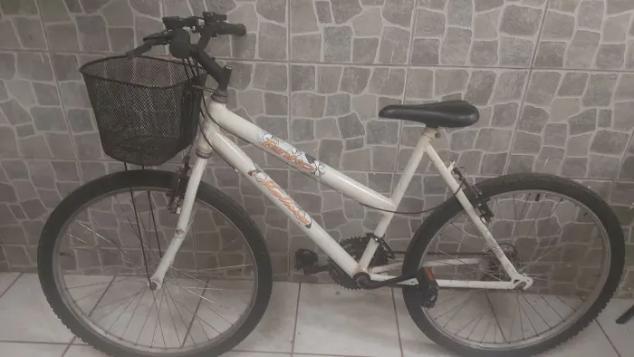 Bicicleta Com Cestinha aro 26