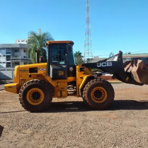 Pa carregadeira JCB 422ZX ano 2023 4.130 horas
