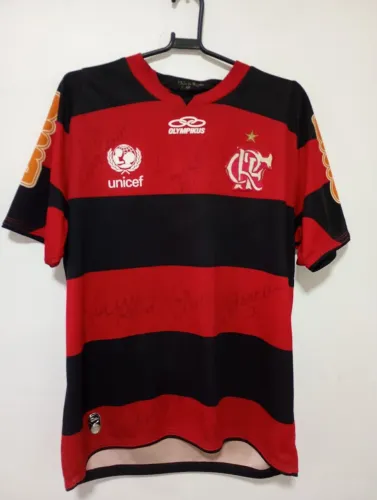 Camisa autografada Ronaldinho Gaúcho e Elenco do Flamengo 2012 (R10, Vagner love 99)