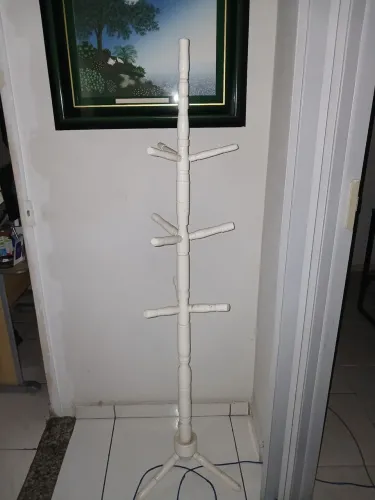 Cabideiro branco