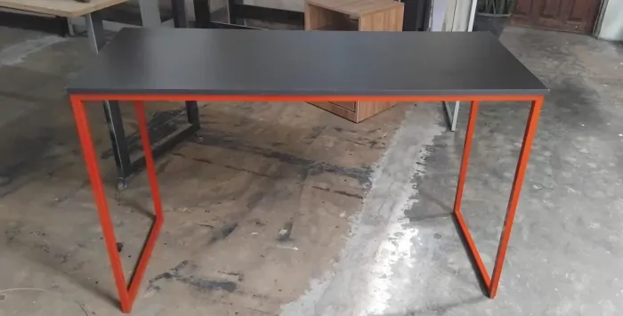 Mesa game a pronta entrega Medidas 1.20x50x76 forma de pagamento: cartão, pix entrego 