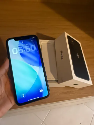 iPhone 11 128gb - Preto