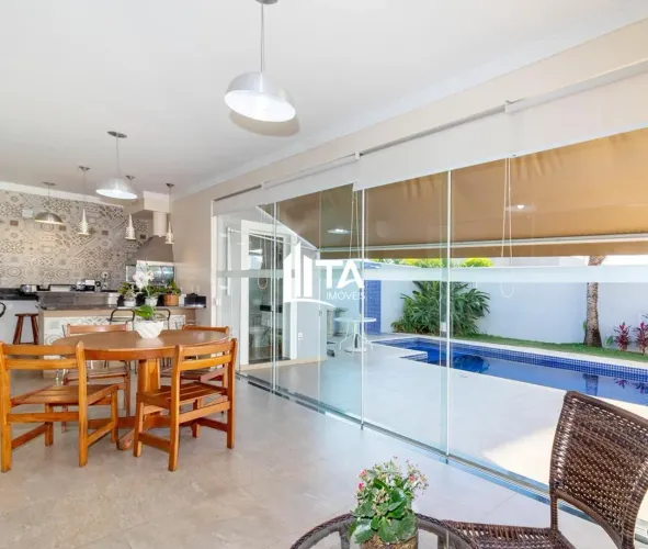 Casa de Condomínio à venda, 284m² com 3 Suítes 4 vagas, por R$ 1.990.000 - Swiss Park Camp