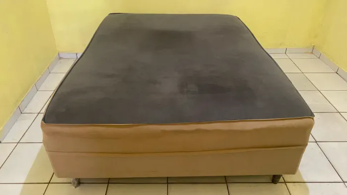 Cama Box Casal - Ótimo Estado